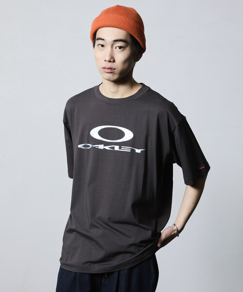 FREAK'S STORE（フリークスストア）の「OAKLEY/オークリー 限定展開 NEW RETRO TEE X-METAL 3.0（Tシャツ/カットソー・メンズ・ブラック/オフホワイト/チャコールグレー・SMALL/MEDIUM/LARGE）」の19枚目の写真