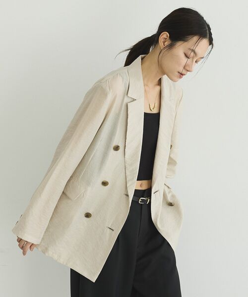 GARAGE OF GOOD CLOTHING(ガレージオブグッドクロージング)の「【日本製】シアーダブルブレストテーラードジャケット(テーラードジャケット・レディース・ベージュ/ホワイト/ネイビー・FREE)」の9枚目の写真