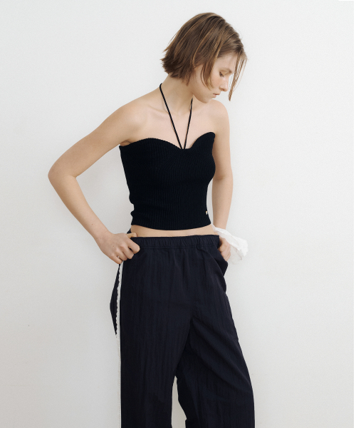 LUCIR ZU（ルシールズ）の「Heart Neck Knit Bustier + Halter Strap (black)（ニット/セーター・レディース・その他・FREE）」の2枚目の写真