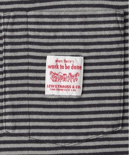 Levi's(リーバイス)の「Levi's(リーバイス)【メンズ】「WORKWEAR」Tシャツ(Tシャツ/カットソー・メンズ・グレー・S/M/L)」の4枚目の写真