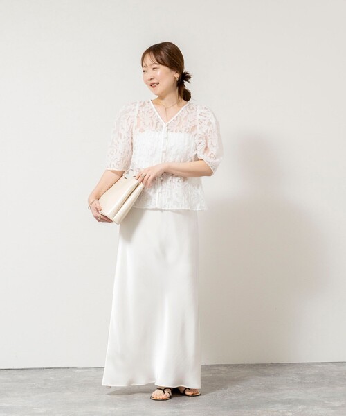 NOLLEY’S Sophi（ノーリーズソフィ）の「ウォッシャブルワッシャーオーガンジーカットジャガードブラウス（シャツ/ブラウス・レディース・ホワイト/ミント・38）」の15枚目の写真