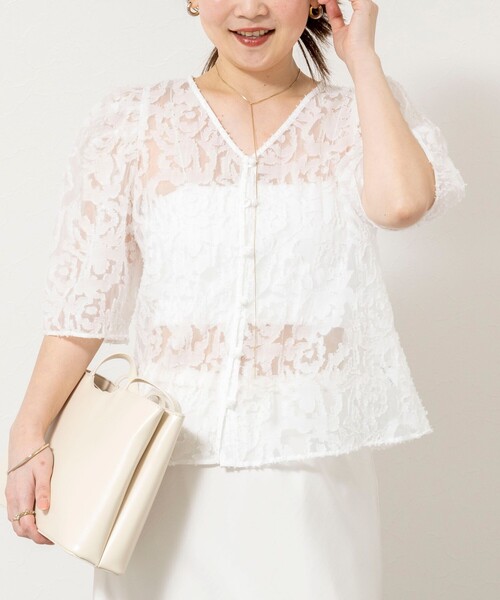 NOLLEY’S Sophi（ノーリーズソフィ）の「ウォッシャブルワッシャーオーガンジーカットジャガードブラウス（シャツ/ブラウス・レディース・ホワイト/ミント・38）」の17枚目の写真