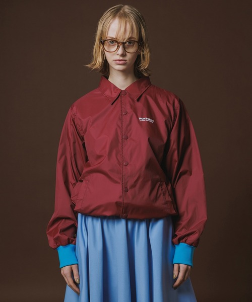 NON TOKYO(ノントーキョー)の「Disney 『Snow White』 NON TOKYO PRINT COACH JACKET(ANIMALS)(ブルゾン・レディース・ブラック/ワインレッド・1/2)」の3枚目の写真
