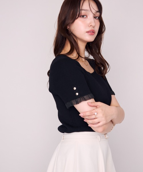 MISCH MASCH(ミッシュマッシュ)の「2026春夏新作 シアーフリル2way半袖ニット(ニット/セーター・レディース・ホワイト/ピンク/ブルー/ホワイト×ブラック/ブラック・フリ-)」の4枚目の写真
