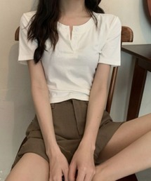 ヘンリーネックコンパクトTシャツ