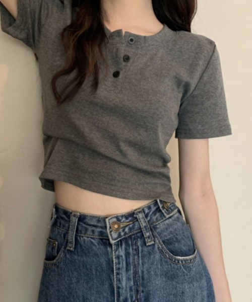 SallyLunn(サリーラン)の「ヘンリーネックコンパクトTシャツ(Tシャツ/カットソー・レディース・ホワイト/ブラック/グレー・MEDIUM/LARGE)」の16枚目の写真