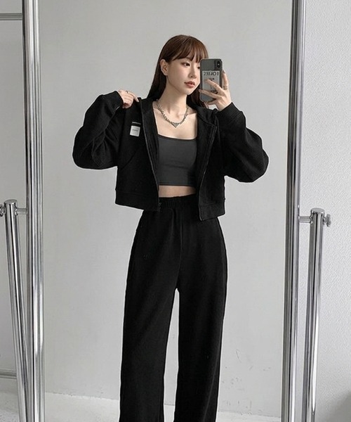 VIBGYOR(ヴィブジョー)の「【EIZZ/アイズ】ショート丈 ワッフル クロップド ジップアップ パーカー(パーカー・レディース・ホワイト/ブラック/ライトグレー・FREE)」の14枚目の写真