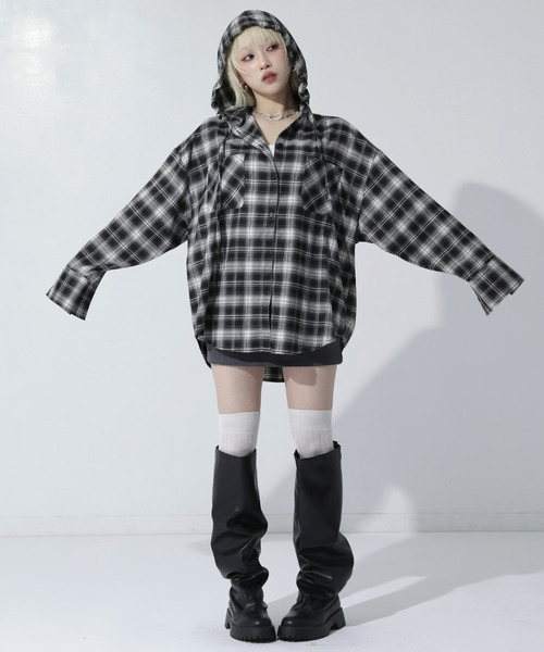 ANAP（アナップ）の「フード付 ビッグシルエット シャツ（シャツ/ブラウス・レディース・ブラック×ホワイト/ブラック・F）」の10枚目の写真