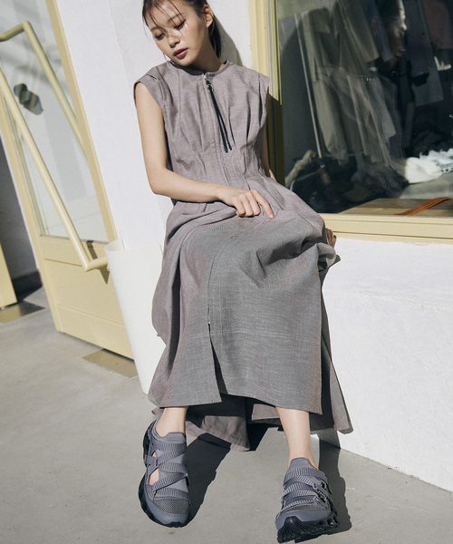 SLOBE IENA（スローブイエナ）の「MIZUNO/ミズノ wave prophecy strap（スニーカー・レディース・ライトグレー/ブラック・25cm/24cm/23cm）」の4枚目の写真