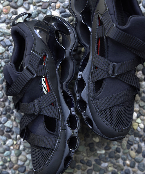 SLOBE IENA（スローブイエナ）の「MIZUNO/ミズノ wave prophecy strap（スニーカー・レディース・ライトグレー/ブラック・25cm/24cm/23cm）」の15枚目の写真