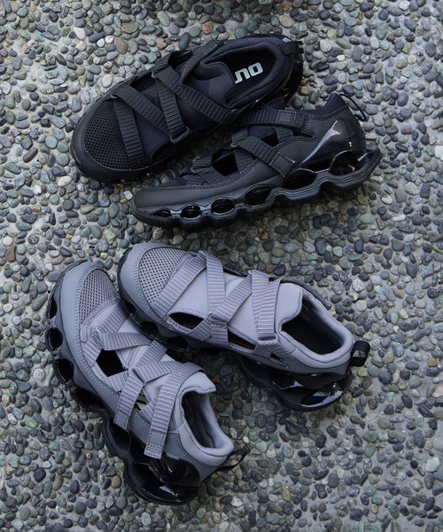 SLOBE IENA（スローブイエナ）の「MIZUNO/ミズノ wave prophecy strap（スニーカー・レディース・ライトグレー/ブラック・25cm/24cm/23cm）」の16枚目の写真