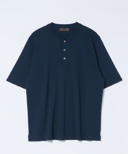 Rinascente(リナシェンテ)の「【Rinascente/リナシェンテ】Molesey ヘンリーネック サイドスリット ニット(ニット/セーター・メンズ・ブラック/グレイッシュベージュ/チャコールグレー/ホワイト/ダークブラウン/ライトグレー/インディゴブルー/ネイビー・SMALL/MEDIUM/LARGE/X-LARGE)」の7枚目の写真
