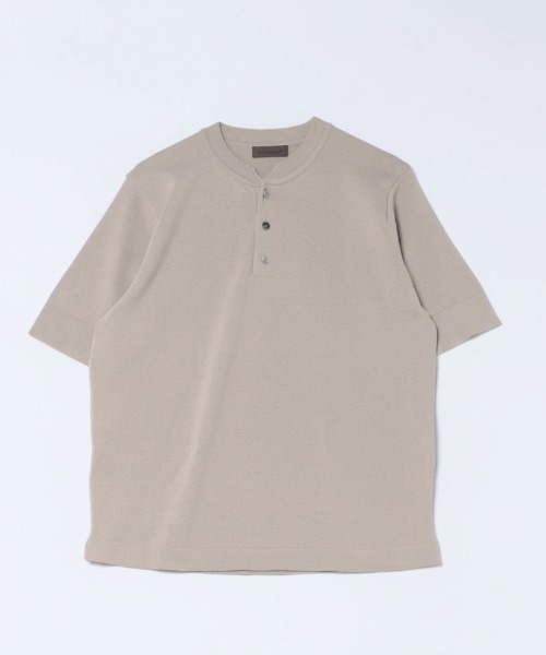 Rinascente(リナシェンテ)の「【Rinascente/リナシェンテ】Molesey ヘンリーネック サイドスリット ニット(ニット/セーター・メンズ・ブラック/グレイッシュベージュ/チャコールグレー/ホワイト/ダークブラウン/ライトグレー/インディゴブルー/ネイビー・SMALL/MEDIUM/LARGE/X-LARGE)」の6枚目の写真