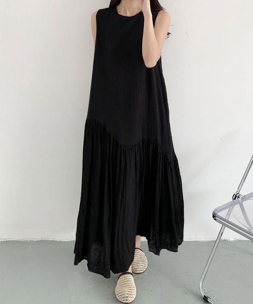LOWO(ロワ)の「アシンメトリー切替えティアードノースリーブロングワンピース(ワンピース・レディース・ブルー/イエロー/オフホワイト/ブラック・FREE)」の16枚目の写真