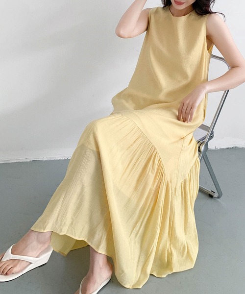 LOWO(ロワ)の「アシンメトリー切替えティアードノースリーブロングワンピース(ワンピース・レディース・ブルー/イエロー/オフホワイト/ブラック・FREE)」の20枚目の写真