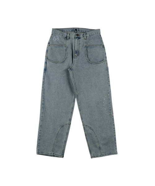ERTR(イーアールティーアール)の「Marvin Circle Rivet Denim Pants Light Blue(デニムパンツ・レディース・その他・SMALL/MEDIUM/LARGE)」の2枚目の写真