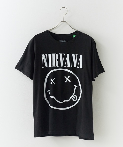 NIRVANA(ニルヴァーナ)の「Nirvana/ニルヴァーナ Yellow Happy Face Unisex Black T Shirt 2026年 夏 夏服(Tシャツ/カットソー・メンズ・ブラック/ホワイト/ブラック×ホワイト・S/M/L/XL)」の3枚目の写真