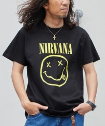 NIRVANA（ニルヴァーナ）の「Nirvana Yellow Happy Face Unisex Black T Shirt 2026年 夏 夏服（Tシャツ/カットソー）」