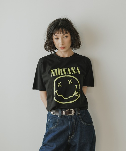 NIRVANA（ニルヴァーナ）の「Nirvana Yellow Happy Face Unisex Black T Shirt 2026年 夏 夏服（Tシャツ/カットソー・メンズ・ブラック・S/M/L/XL）」の17枚目の写真