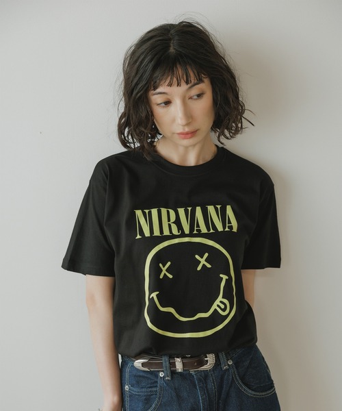 NIRVANA（ニルヴァーナ）の「Nirvana Yellow Happy Face Unisex Black T Shirt 2026年 夏 夏服（Tシャツ/カットソー・メンズ・ブラック・S/M/L/XL）」の16枚目の写真