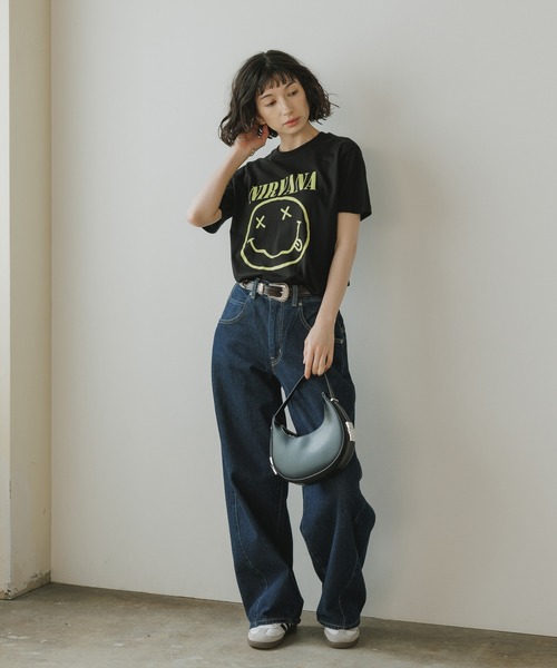 NIRVANA（ニルヴァーナ）の「Nirvana Yellow Happy Face Unisex Black T Shirt 2026年 夏 夏服（Tシャツ/カットソー・メンズ・ブラック・S/M/L/XL）」の22枚目の写真