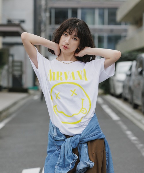 NIRVANA(ニルヴァーナ)の「Nirvana/ニルヴァーナ Yellow Happy Face Unisex Black T Shirt 秋 秋服 2026年秋冬(Tシャツ/カットソー・メンズ・ブラック/ホワイト/ブラック×ホワイト・S/M/L/XL)」の9枚目の写真