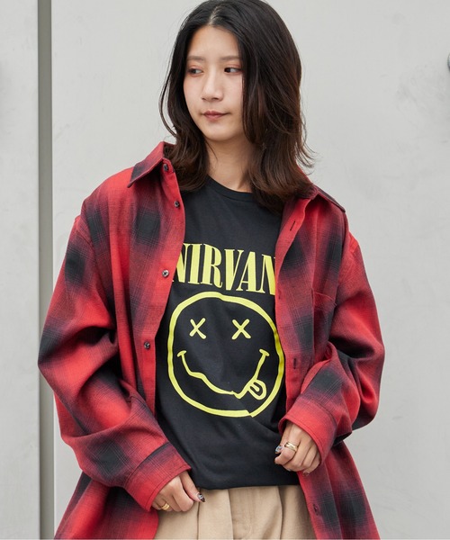 NIRVANA(ニルヴァーナ)の「Nirvana/ニルヴァーナ Yellow Happy Face Unisex Black T Shirt 秋 秋服 2026年秋冬(Tシャツ/カットソー・メンズ・ブラック/ホワイト/ブラック×ホワイト・S/M/L/XL)」の21枚目の写真