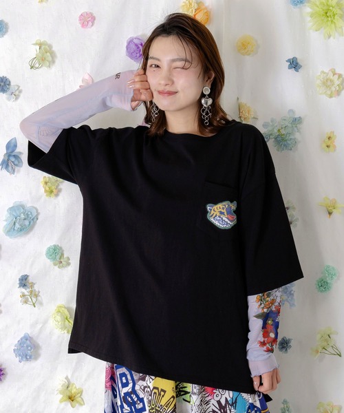 ScoLar(スカラー)の「162608:花ネコプリント袖チュールインナー(Tシャツ/カットソー・レディース・ピンク/グリーン/グレー/ブラック・M)」の6枚目の写真