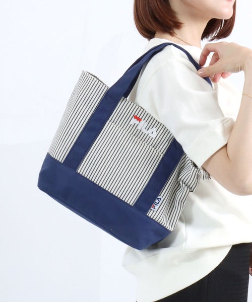 FILA（フィラ）の「FILA（フィラ）コットンキャンバス配色ミニトートバッグ/ランチトート/ワンポイントロゴプリント/無地 ストライプ（トートバッグ・レディース・ホワイト×ブラック/ブルー系その他・FREE）」の20枚目の写真