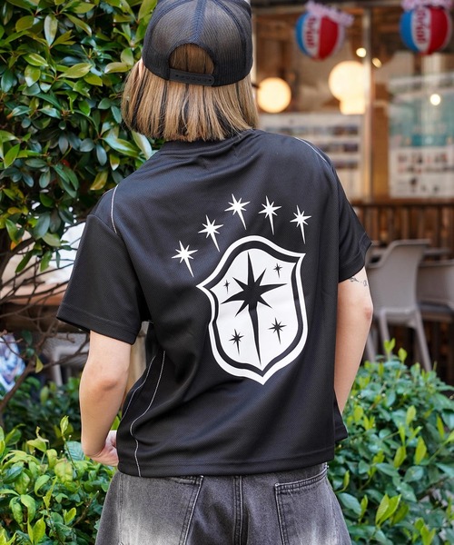 GUIDER（ガイダー）の「【GUIDER】ナンバリング メッシュ Tee / Numbered Mesh Tee（Tシャツ/カットソー・メンズ・ブラック×ブルー/ブラック×イエロー/ブラック×ホワイト・M/S/L）」の8枚目の写真