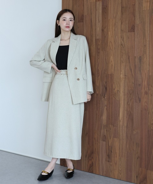 J by blue(ジェイバイブルー)の「《2サイズ展開》ベルト付きリネンタイトスカート(スカート・レディース・ブラック/ベージュ・LARGE/MEDIUM)」の3枚目の写真
