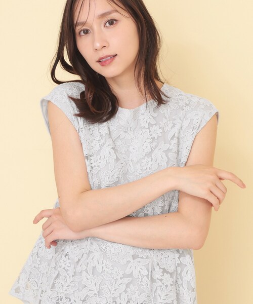 index（インデックス）の「シアーフラワー刺繍ペプラムブラウス【イージーアイロン／洗濯機OK】（シャツ/ブラウス・レディース・ライトグレー/ブラック/アイボリー・38/36）」の20枚目の写真