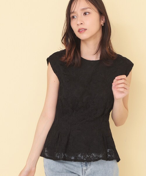index（インデックス）の「シアーフラワー刺繍ペプラムブラウス【イージーアイロン／洗濯機OK】（シャツ/ブラウス・レディース・ライトグレー/ブラック/アイボリー・38/36）」の4枚目の写真