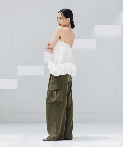 HEREIAM（ヘレイアム）の「【HEREIAM】嬉しい着丈調整機能付き/ドロストフリルキャミ（キャミソール・レディース・ブラック/オフホワイト/ホワイト・FREE）」の13枚目の写真