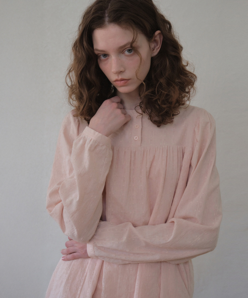 OURNOSTALGIA（アワー ノスタルジア）の「Luna Puff Tassel Dress_Pink(O26OPS01)（ワンピース・レディース・PINK・FREE）」の4枚目の写真