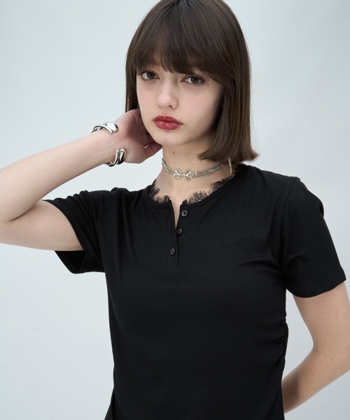 HARE（ハレ）の「レースドッキングヘンリーVネックカットソー(HARE)（Tシャツ/カットソー・レディース・グレイッシュベージュ/ブラック・FREE）」の13枚目の写真