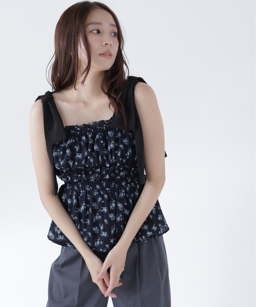 NATURAL BEAUTY BASIC（ナチュラルビューティーベーシック）の「フラワーショルダーリボンキャミ（シャツ/ブラウス・レディース・ネイビー系/ベージュ系その他・ﾌﾘ-）」の18枚目の写真