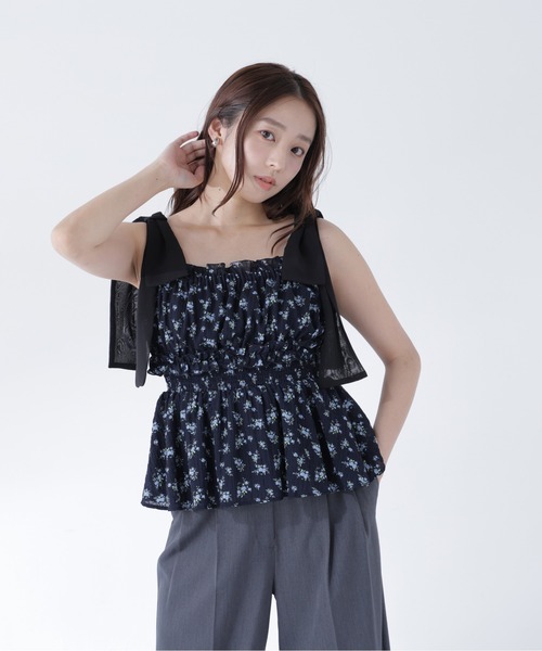 NATURAL BEAUTY BASIC（ナチュラルビューティーベーシック）の「フラワーショルダーリボンキャミ（シャツ/ブラウス・レディース・ネイビー系/ベージュ系その他・ﾌﾘ-）」の22枚目の写真