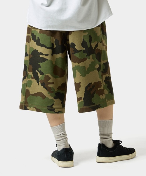 HUF（ハフ）の「BERMUDA FLEECE SHORT（スウェットパンツ・メンズ・アッシュグレー/ブラック/カモフラージュ・L/XL/M/S）」の20枚目の写真