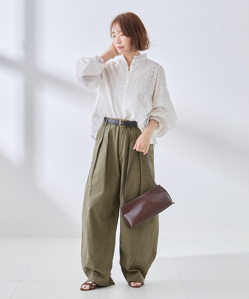 journal standard L'essage(ジャーナルスタンダードレサージュ)の「BALLOONワイドチノパンツ(チノパンツ・レディース・ベージュ/カーキ・38/36)」の4枚目の写真