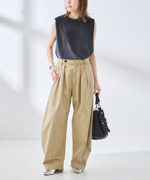 journal standard L'essage(ジャーナルスタンダードレサージュ)の「BALLOONワイドチノパンツ(チノパンツ・レディース・ベージュ/カーキ・38/36)」の7枚目の写真