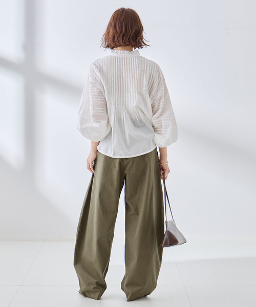 journal standard L'essage(ジャーナルスタンダードレサージュ)の「BALLOONワイドチノパンツ(チノパンツ・レディース・ベージュ/カーキ・38/36)」の13枚目の写真