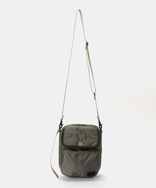 PORTER（ポーター）の「PORTER x VAGUE WATCH CO. Watchman Shoulders Grey（ショルダーバッグ・レディース・グレー・FREE）」の2枚目の写真