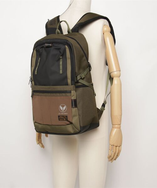 AVIREX（アヴィレックス）の「REGLESS DAYPACK / デイパック / AVIREX / アヴィレックス（バックパック/リュック・メンズ・オリーブ・FREE）」の21枚目の写真