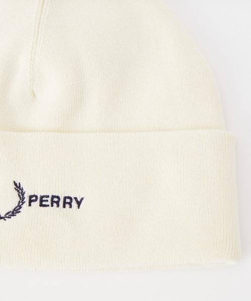 FRED PERRY（フレッドペリー）の「【WEB先行予約】[FRED PERRY/フレッドペリー] グラフィックロゴ刺繍 ニットビーニー（ニットキャップ/ビーニー・レディース・オフホワイト/ブラック・ONE SIZE）」の11枚目の写真
