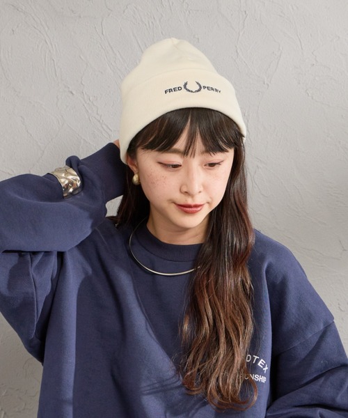FRED PERRY（フレッドペリー）の「【WEB先行予約】[FRED PERRY/フレッドペリー] グラフィックロゴ刺繍 ニットビーニー（ニットキャップ/ビーニー・レディース・オフホワイト/ブラック・ONE SIZE）」の17枚目の写真
