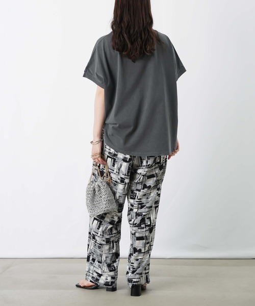 LUCA/LADY LUCK LUCA(ルカ/レディラックルカ)の「LC/LLL ピグメントロゴプルオーバー/ロゴTシャツ(Tシャツ/カットソー・レディース・チャコールグレー/レッド/オフホワイト・FREE)」の18枚目の写真