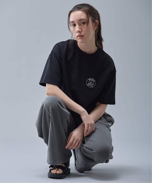 PARIS SAINT-GERMAIN(パリサンジェルマン)の「【Paris Saint-Germain / パリ・サン=ジェルマン】 追加2 JP METALIC LOGO T-SH(Tシャツ/カットソー・メンズ・ブラック/ライトグレー/ホワイト・LARGE/X-LARGE/SMALL/MEDIUM)」の16枚目の写真