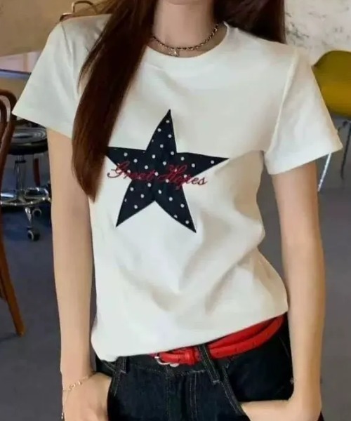 SHEPP（シープ）の「【26年春夏新作】Y2K スターグラフィック 半袖Tシャツ（Tシャツ/カットソー・レディース・ホワイト・L/M）」の3枚目の写真