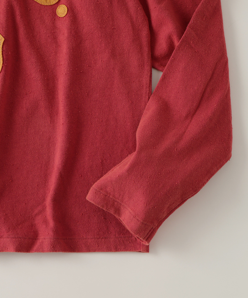 JOURNAL STANDARD(ジャーナルスタンダード)の「ブロークン パッチ フットボール ロンT(Tシャツ/カットソー・メンズ・レッド/アイボリー/ブラック系その他・MEDIUM/LARGE)」の5枚目の写真